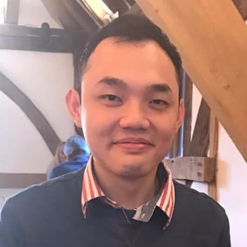 Wei Lun Wong headshot